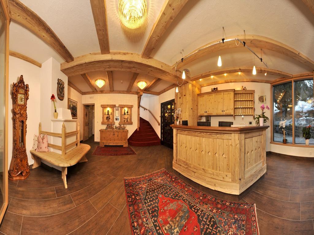 Hotel Christeinerhof Santa Cristina Val Gardena Esterno foto