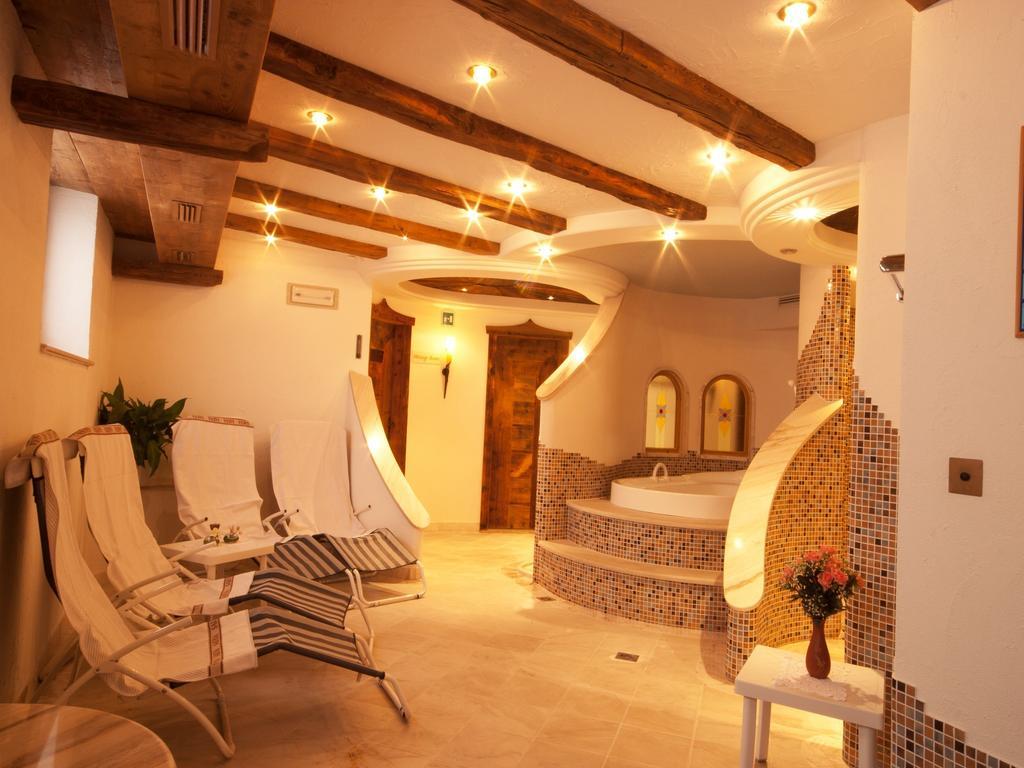 Hotel Christeinerhof Santa Cristina Val Gardena Esterno foto