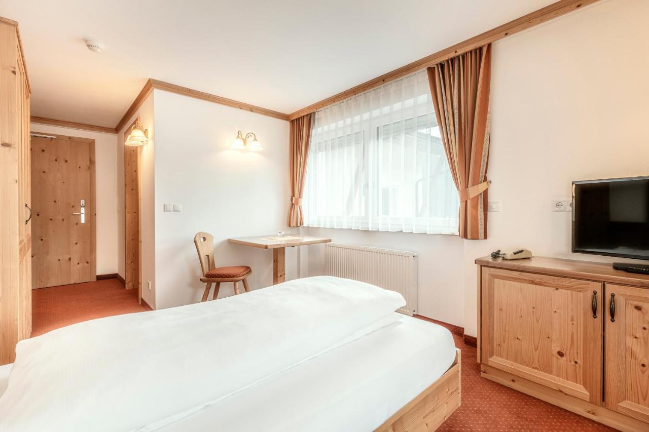 Hotel Christeinerhof Santa Cristina Val Gardena Esterno foto