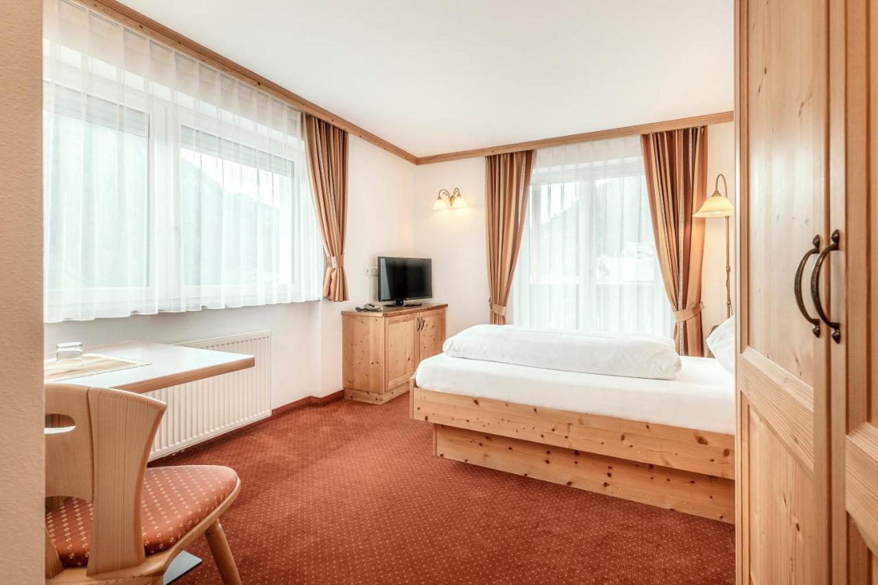 Hotel Christeinerhof Santa Cristina Val Gardena Esterno foto