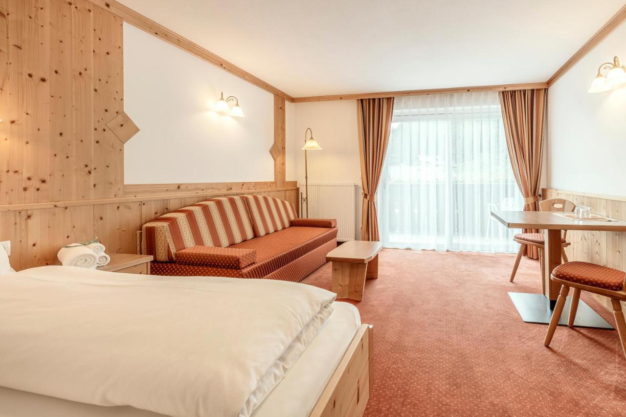 Hotel Christeinerhof Santa Cristina Val Gardena Esterno foto