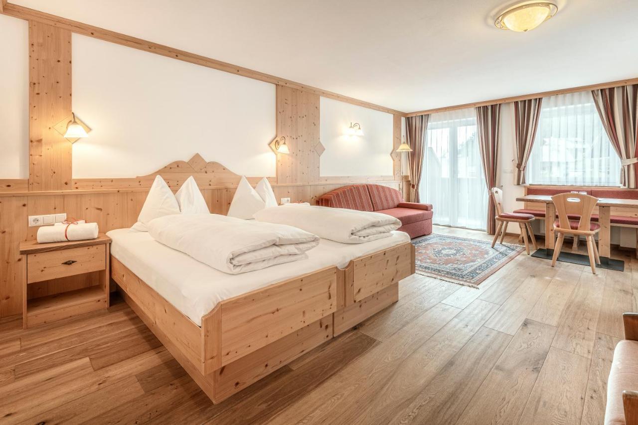 Hotel Christeinerhof Santa Cristina Val Gardena Esterno foto