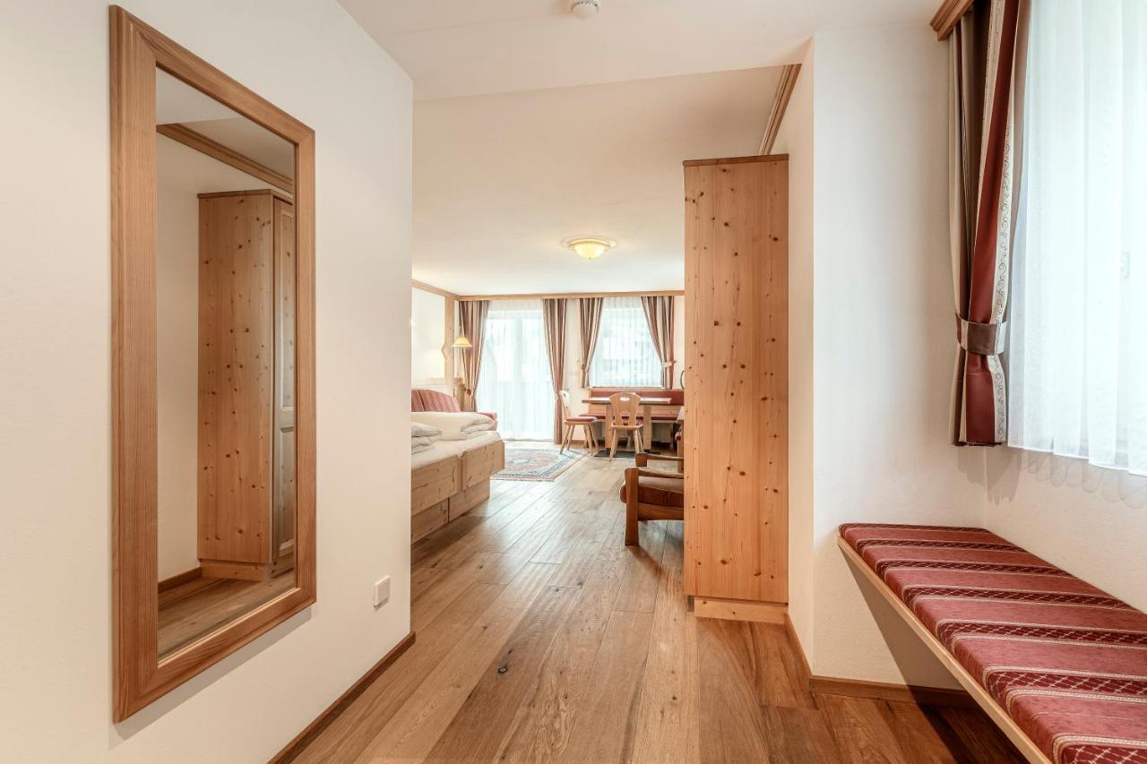 Hotel Christeinerhof Santa Cristina Val Gardena Esterno foto