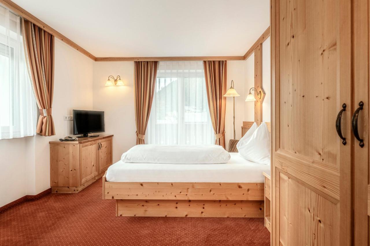 Hotel Christeinerhof Santa Cristina Val Gardena Esterno foto