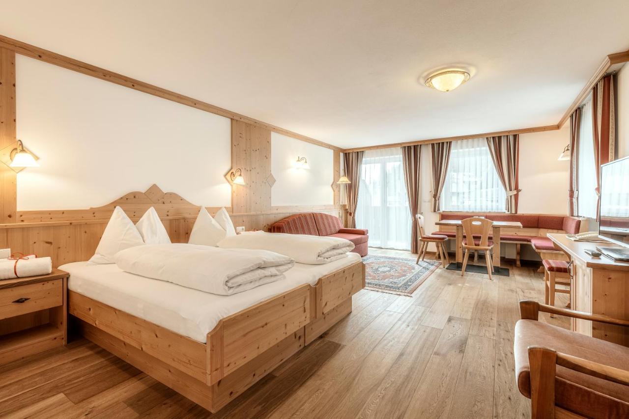 Hotel Christeinerhof Santa Cristina Val Gardena Esterno foto